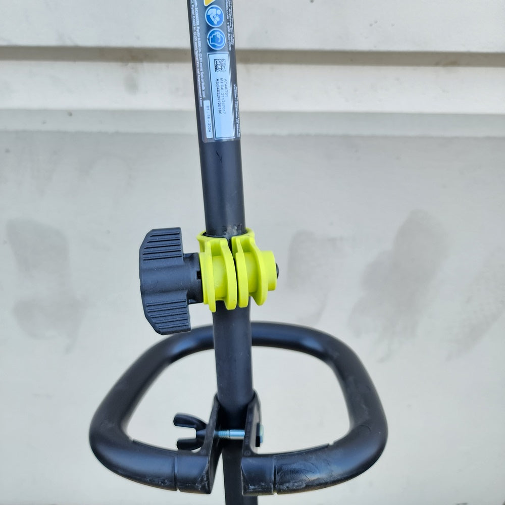 40V 15 in. Expand-It Cordless Battery Attachment Capable String Trimmer with 4.0 Ah Battery and Charger (RY40ST01K) 40V 15 in. Expand-It Cordless Battery Attachment Capable String Trimmer with 4.0 Ah Battery and Charger (RY40ST01K)
